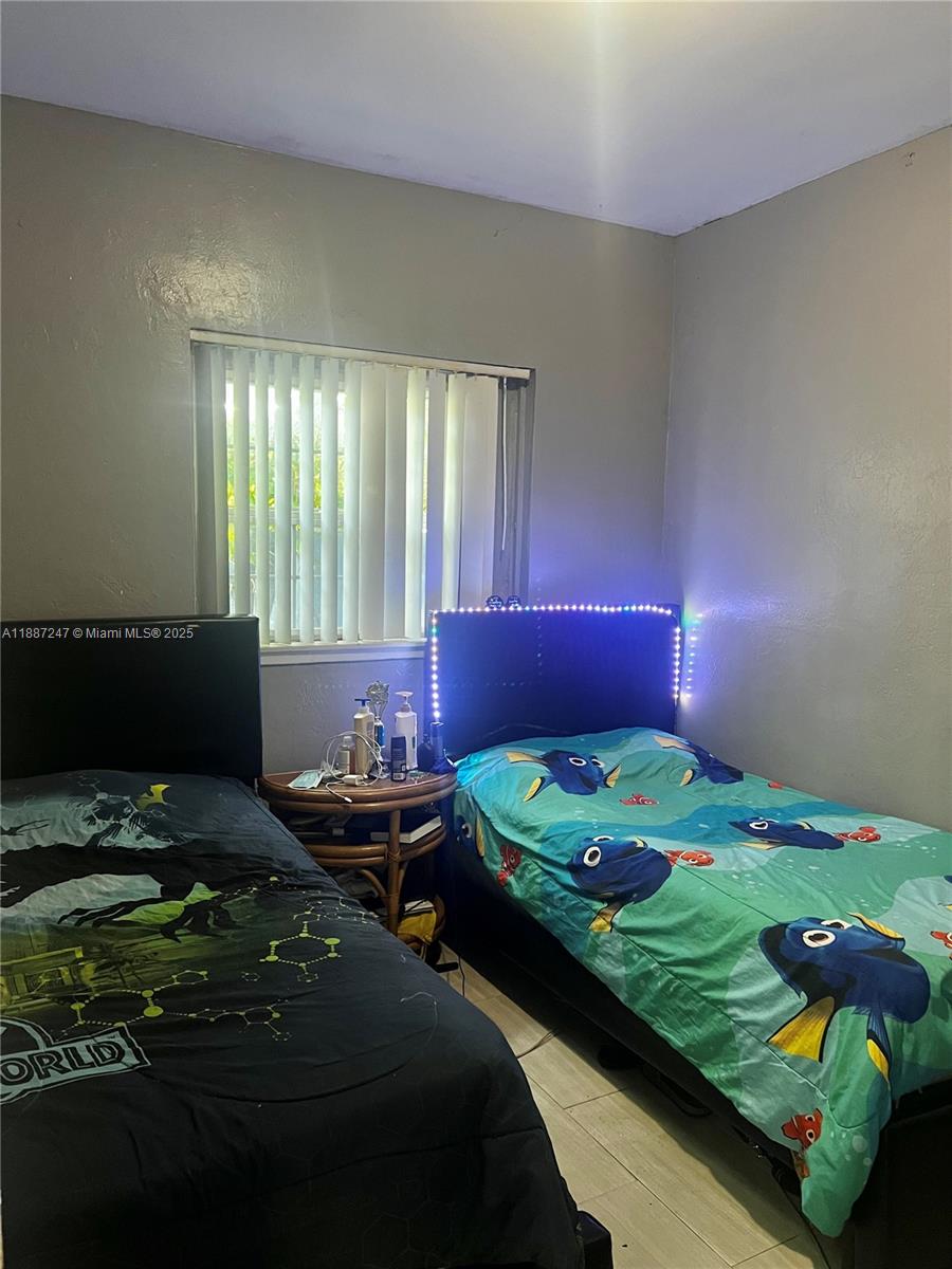 WEST MIAMI SHORES SEC D - Residential