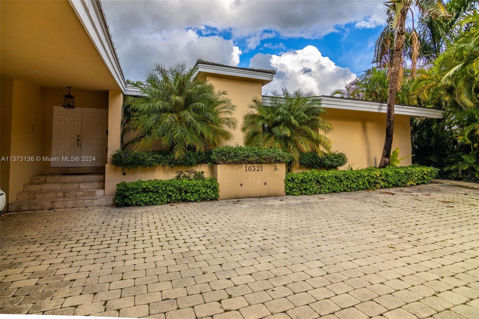 BAY HARBOR ISLAND - Residential