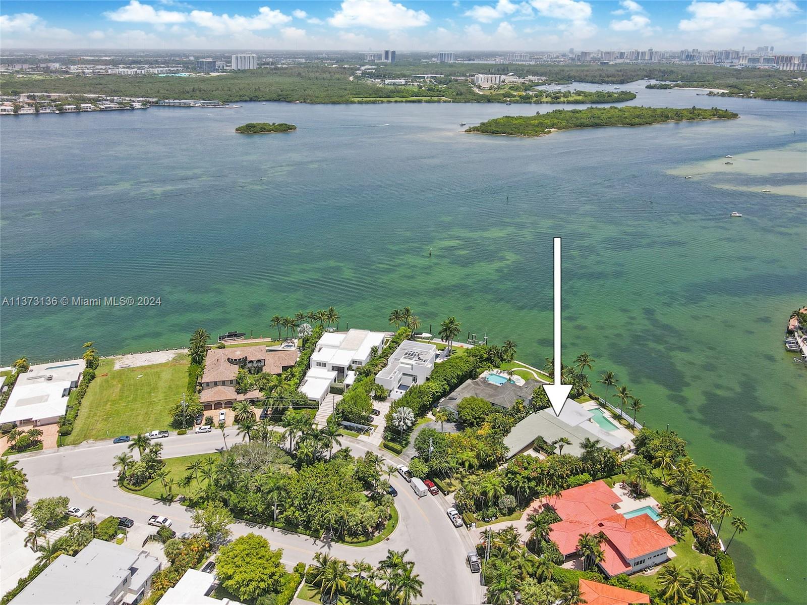 BAY HARBOR ISLAND - Residential