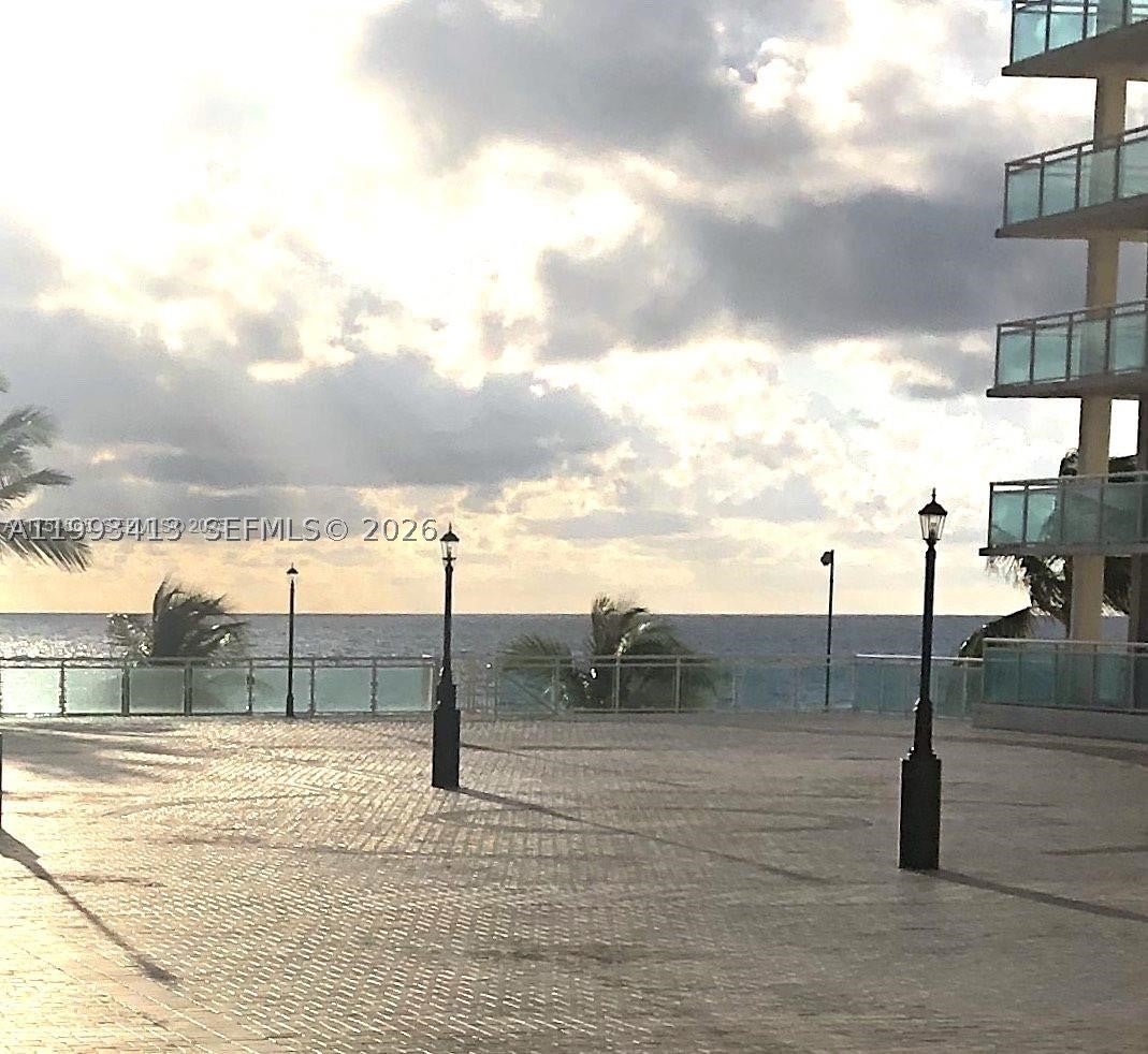 3900 Galt Ocean Dr 111