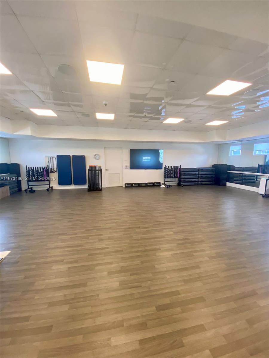 GREEN DIAMOND CONDO - Residential