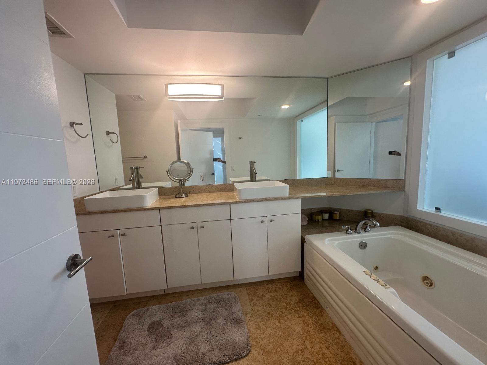 GREEN DIAMOND CONDO - Residential