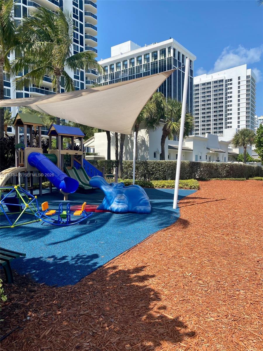 GREEN DIAMOND CONDO - Residential