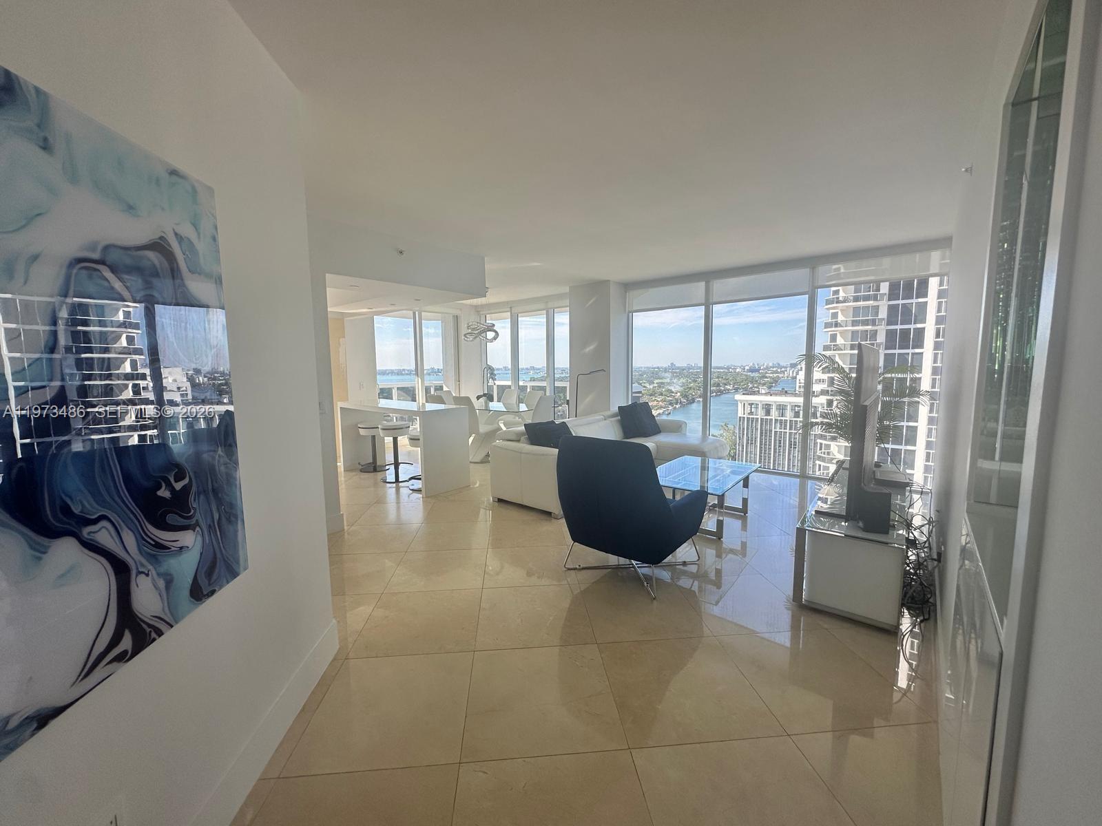 4775 Collins Ave 2407