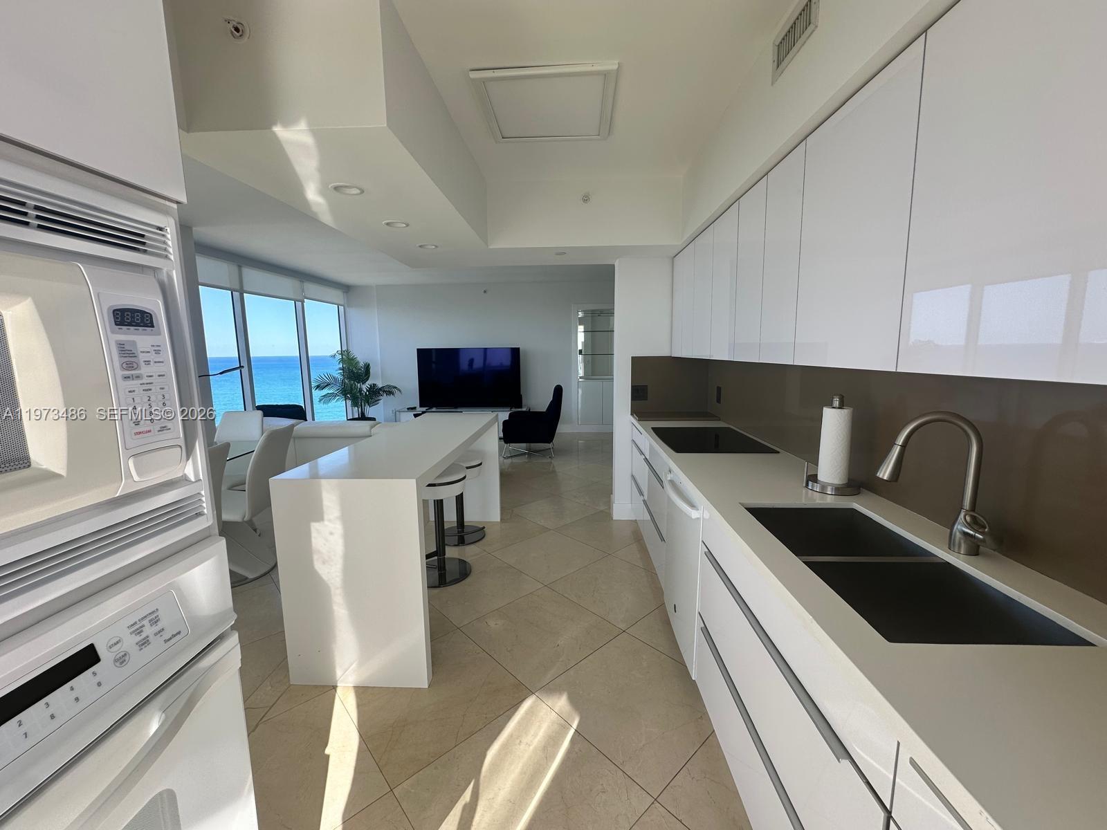 GREEN DIAMOND CONDO - Residential