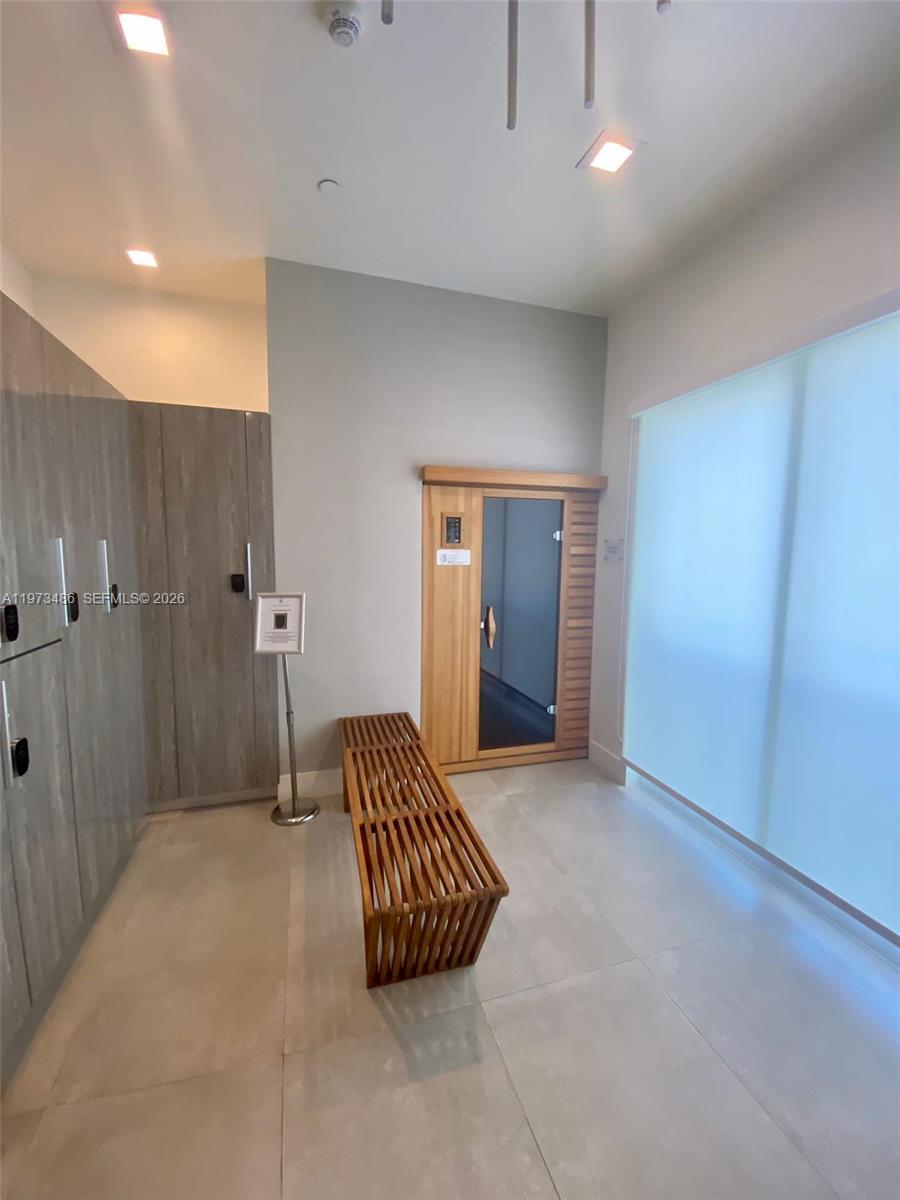 GREEN DIAMOND CONDO - Residential