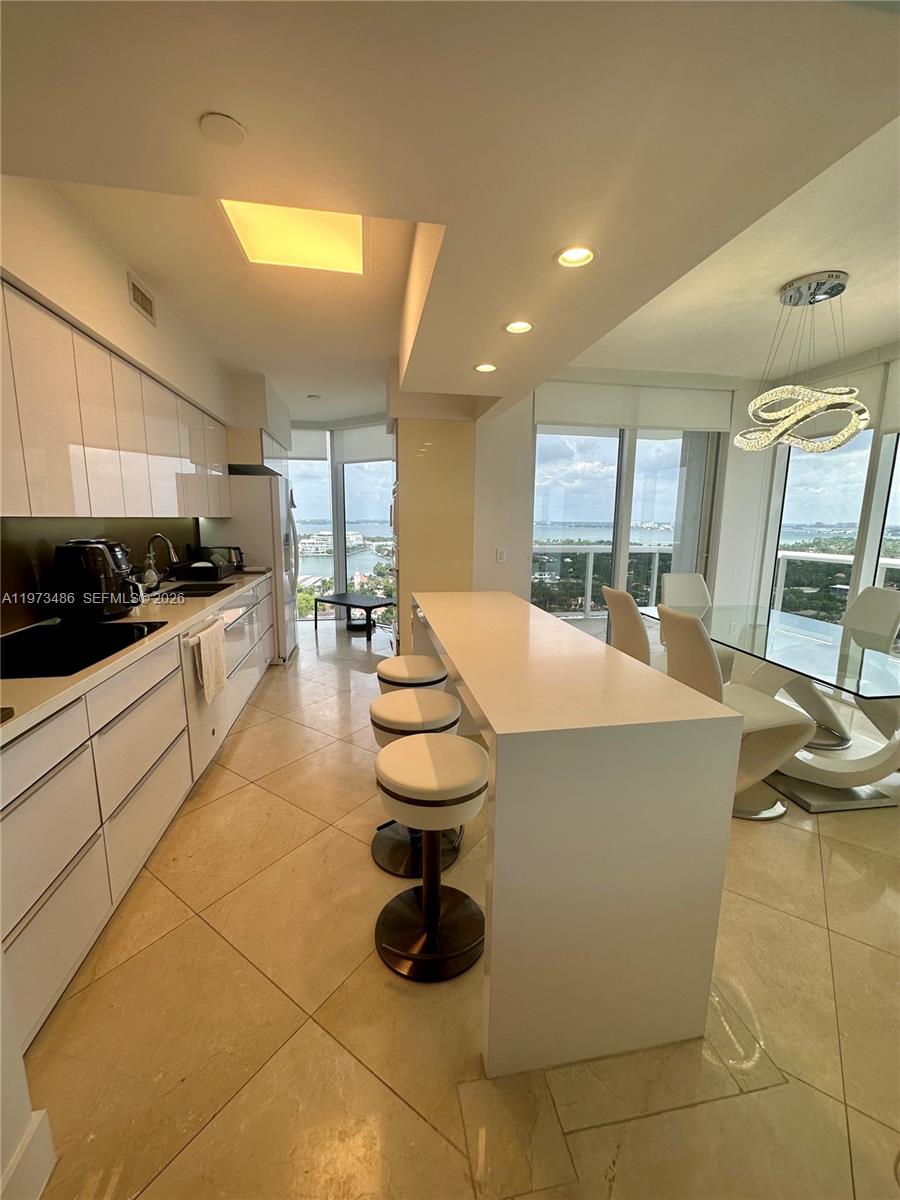 GREEN DIAMOND CONDO - Residential