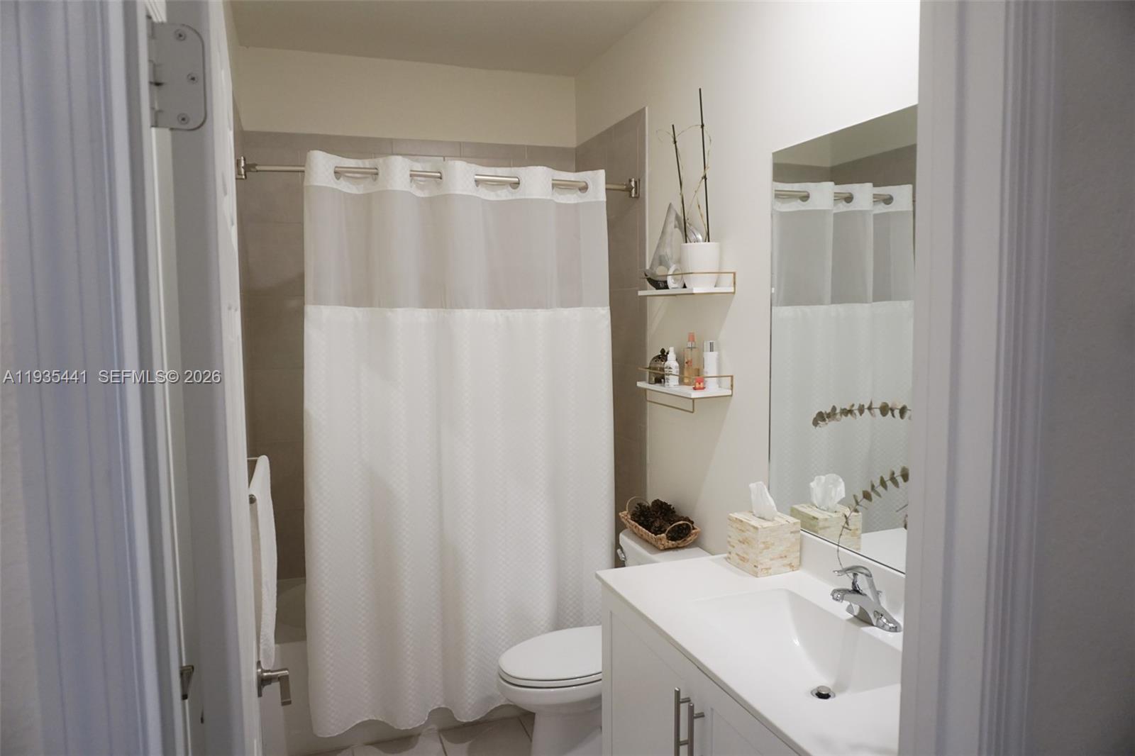 AQUABELLA SECTION TWO - Residential