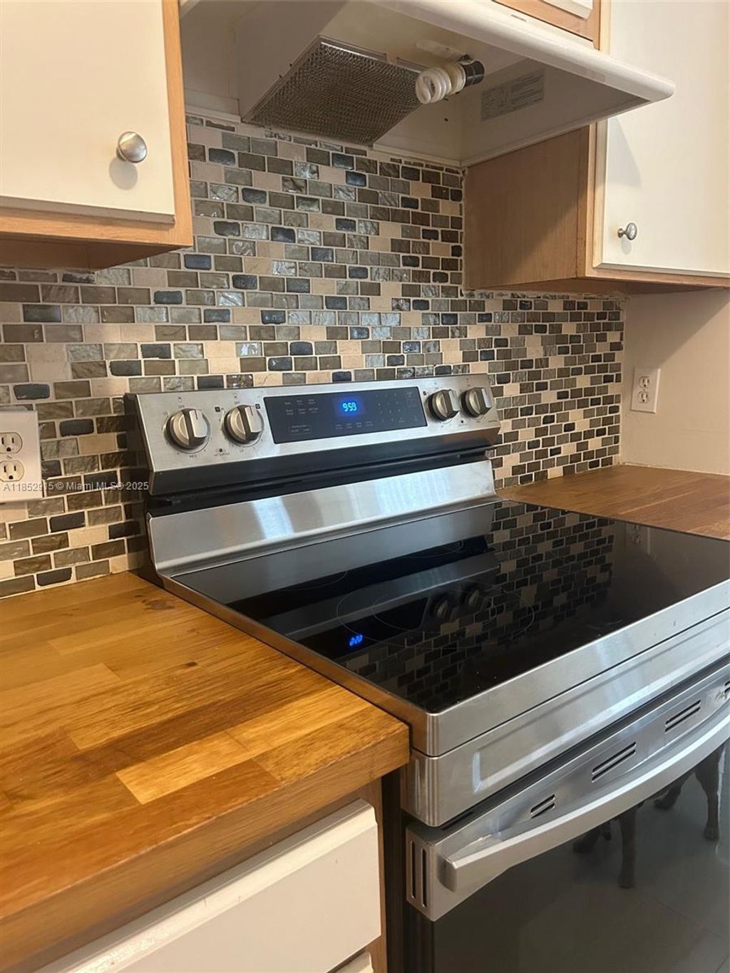 Photo of 815 W Boynton Beach Blvd #2-202, Boynton Beach, FL 33426 (MLS # A11852915)