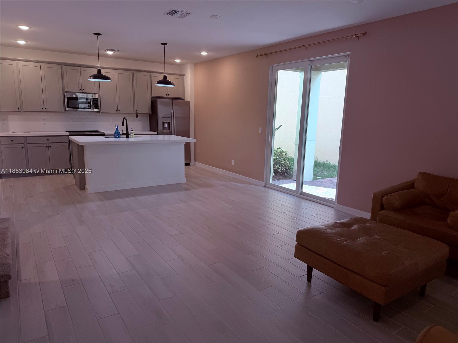 EAST LAKE VILLAGE NO 3 - Residential