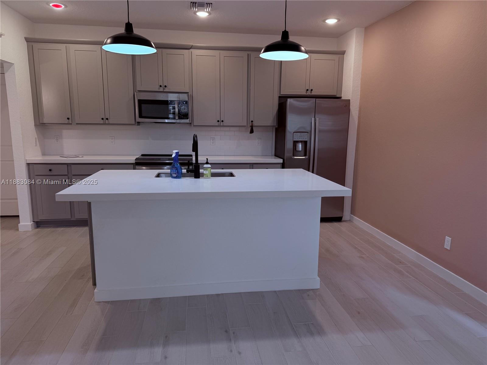 EAST LAKE VILLAGE NO 3 - Residential