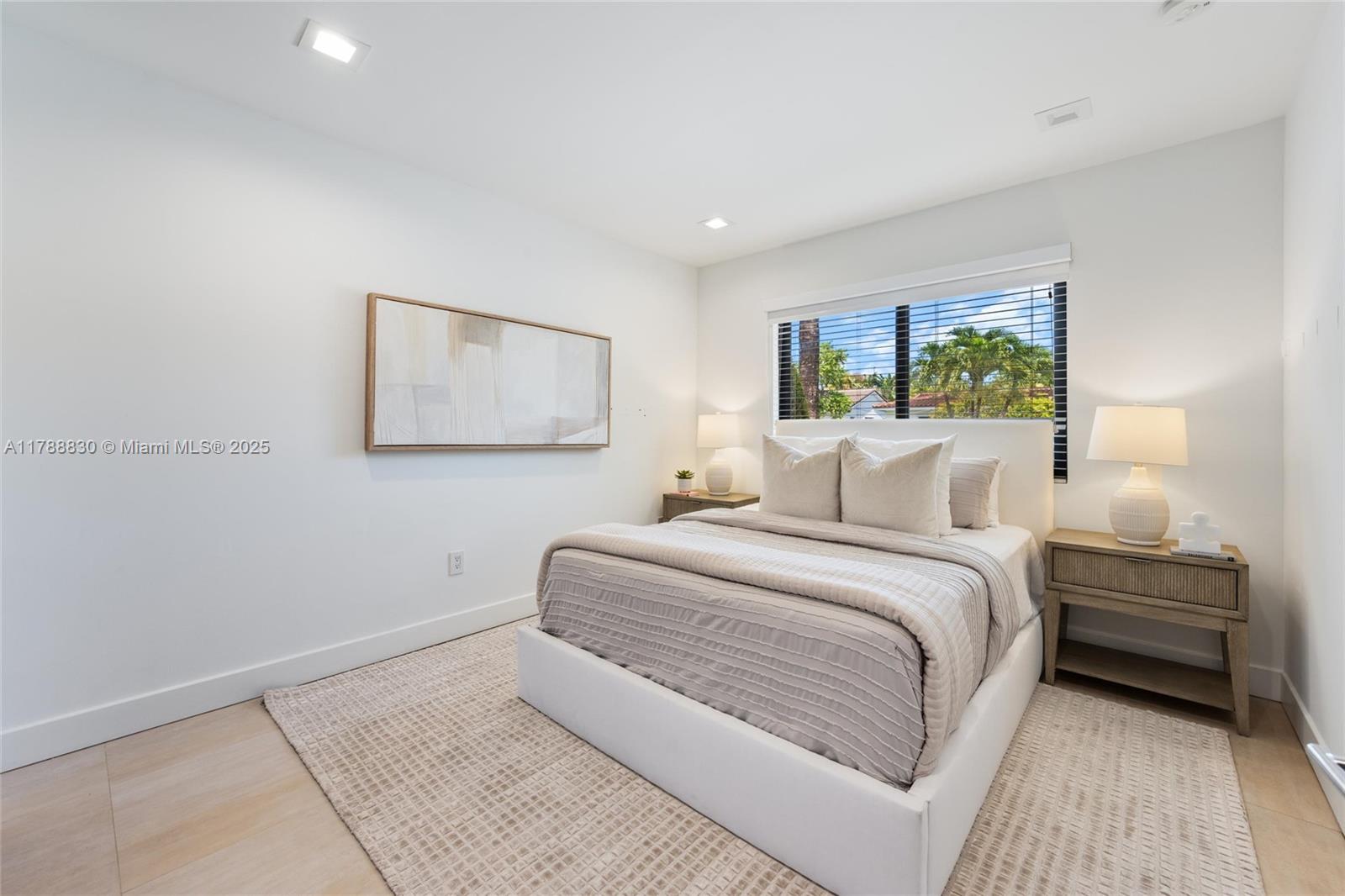 HIGHLAND OAK GARDENS SEC - Residential