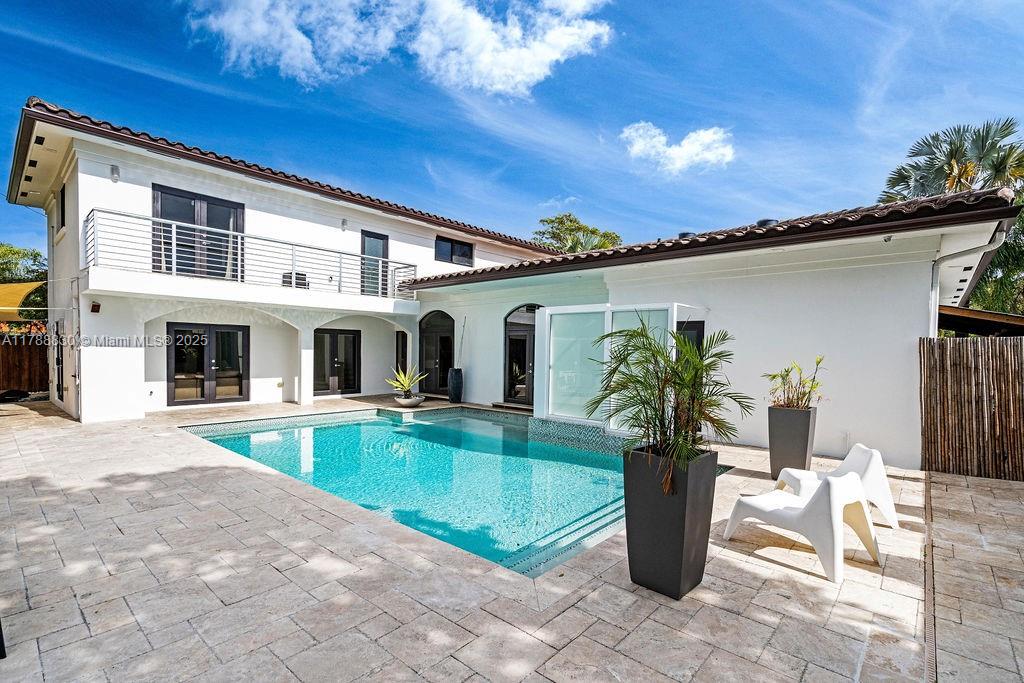 HIGHLAND OAK GARDENS SEC - Residential