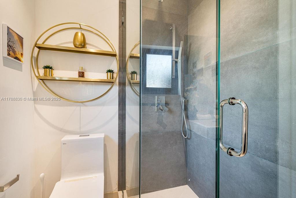 HIGHLAND OAK GARDENS SEC - Residential