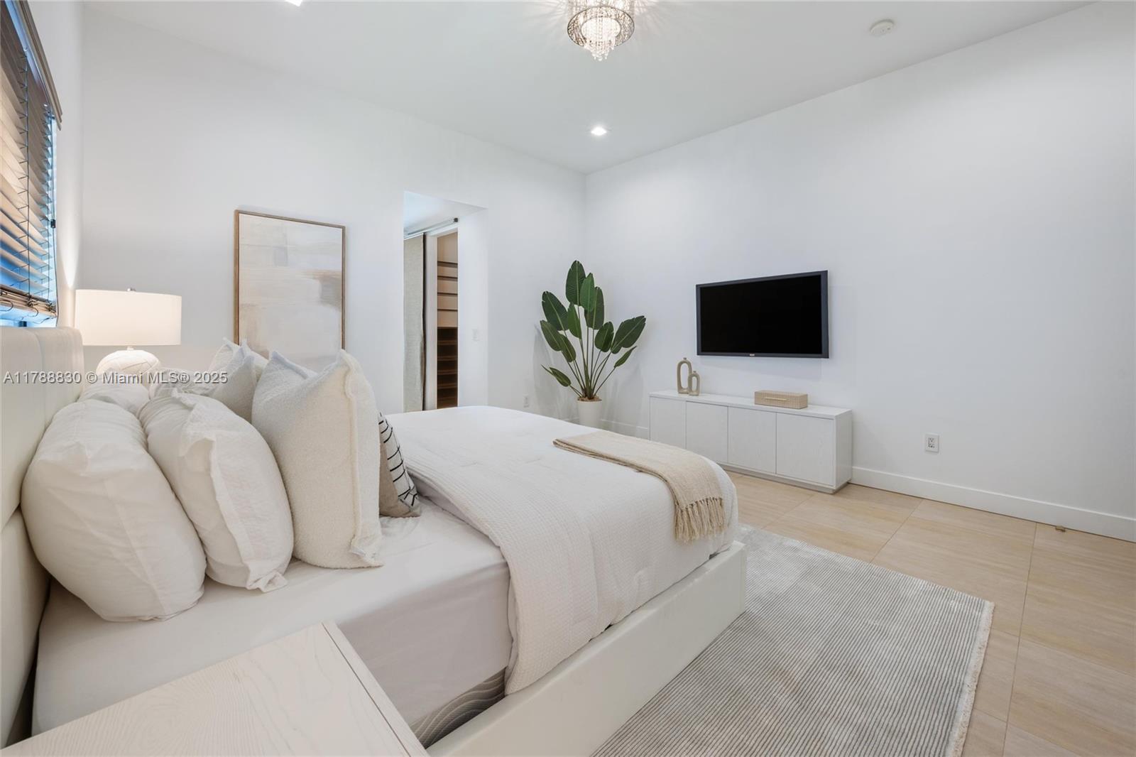 HIGHLAND OAK GARDENS SEC - Residential