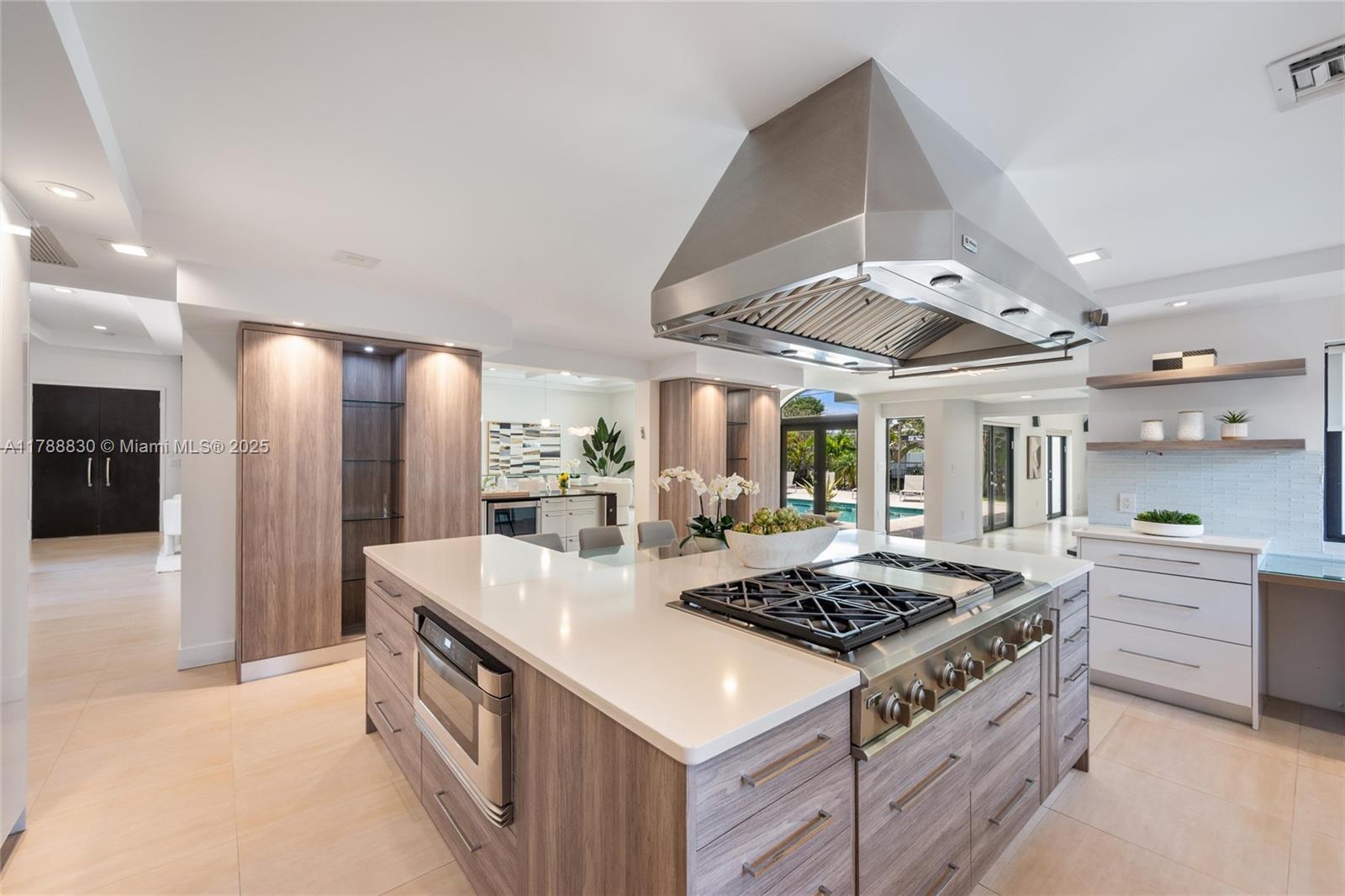 HIGHLAND OAK GARDENS SEC - Residential