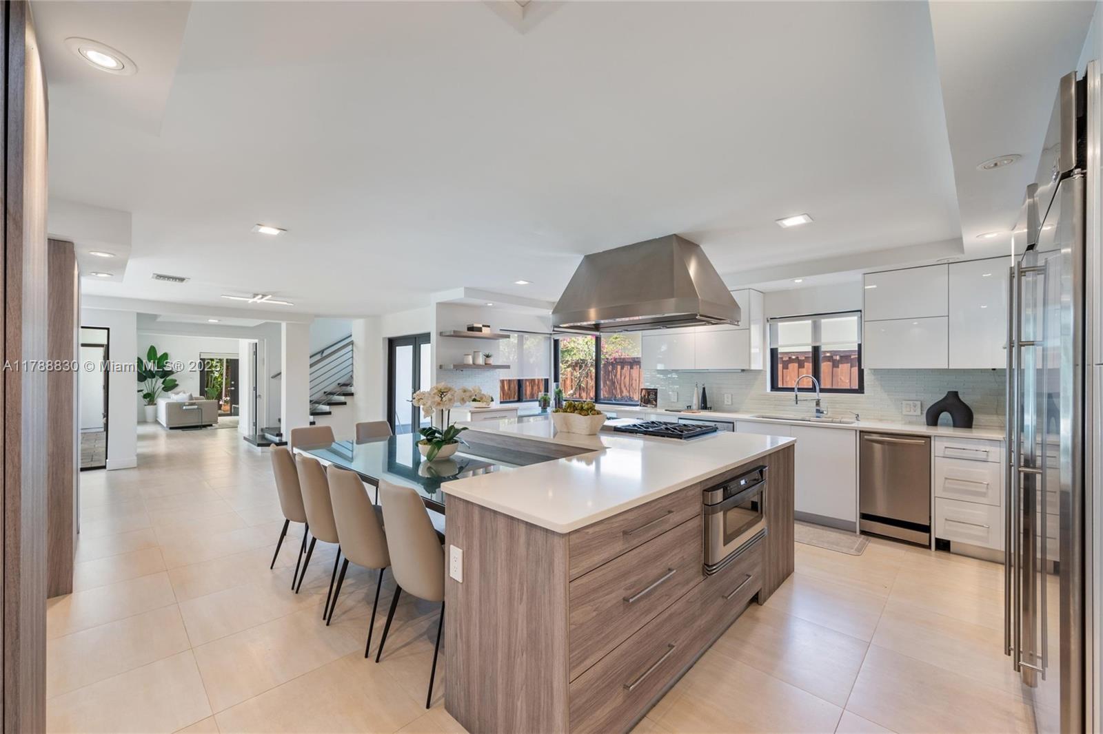 HIGHLAND OAK GARDENS SEC - Residential