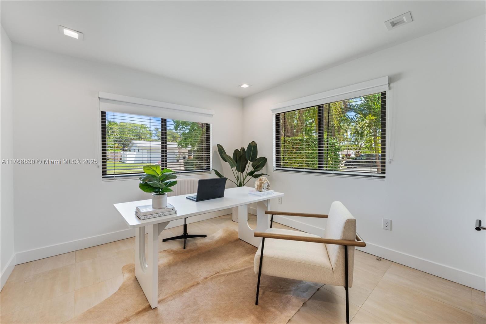 HIGHLAND OAK GARDENS SEC - Residential