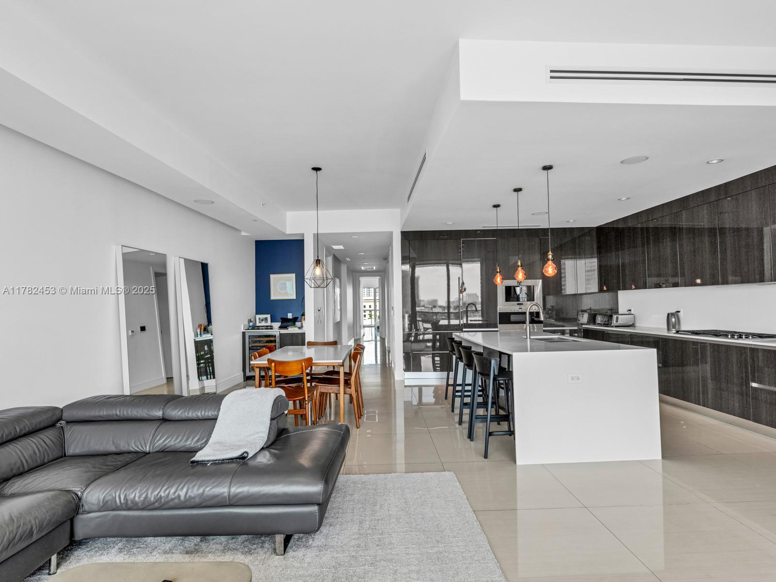 ECHO CONDO - Residential