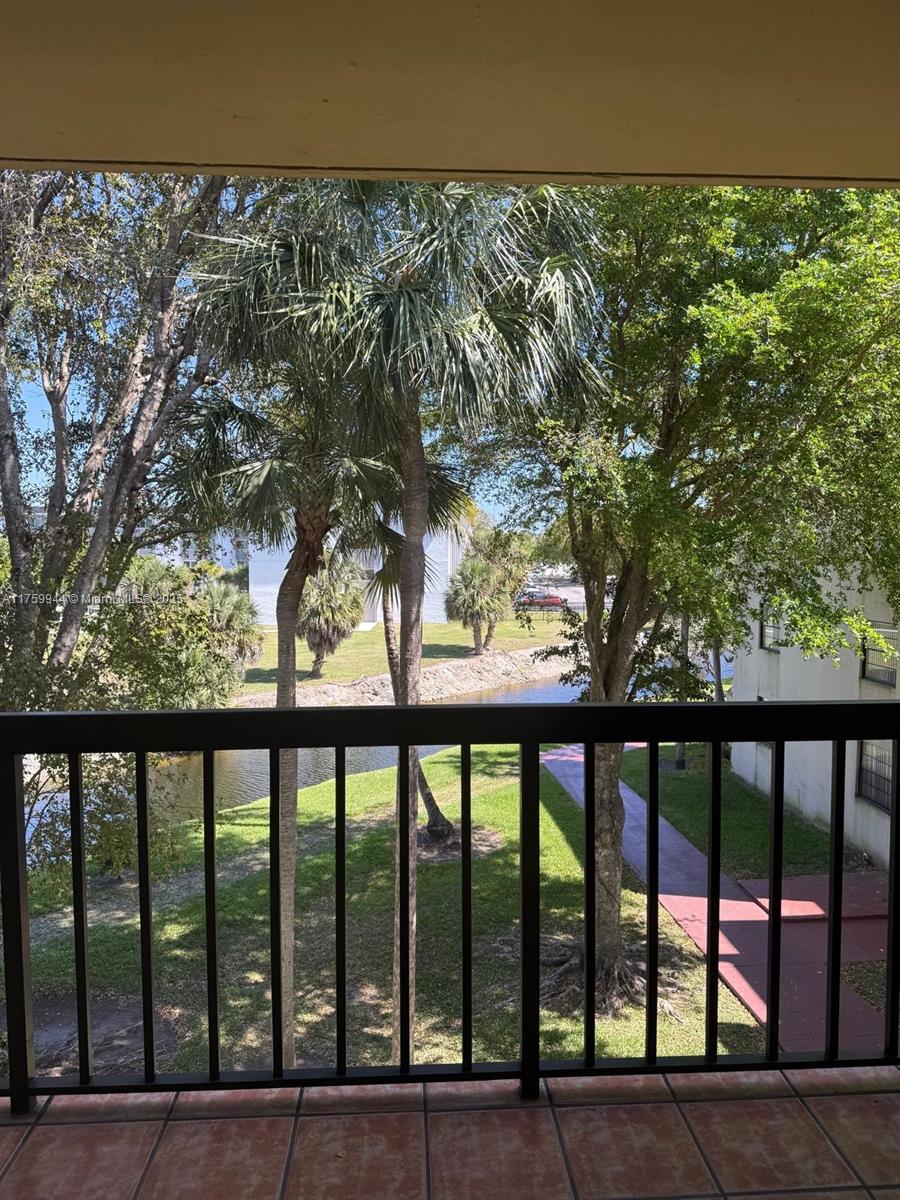 GARDENS OF KENDALL SOUTH - Residential