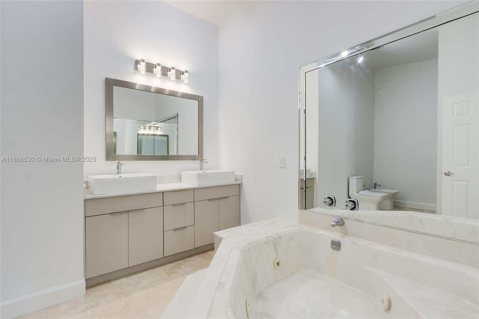 EASTERN SHORES - Residential