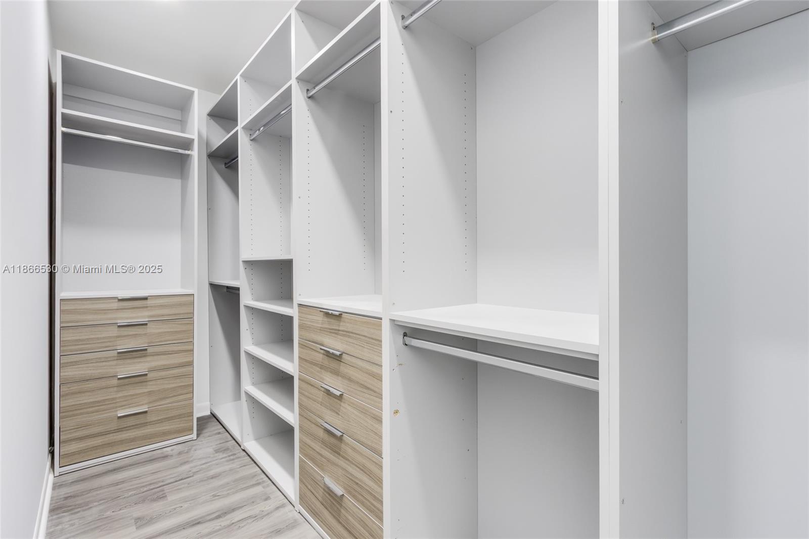 EASTERN SHORES - Residential