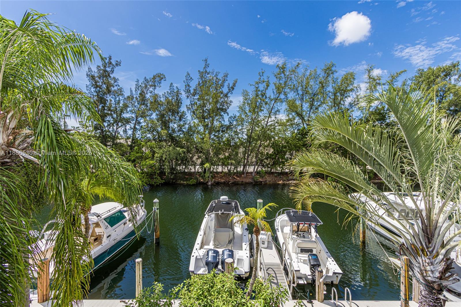 EASTERN SHORES - Residential