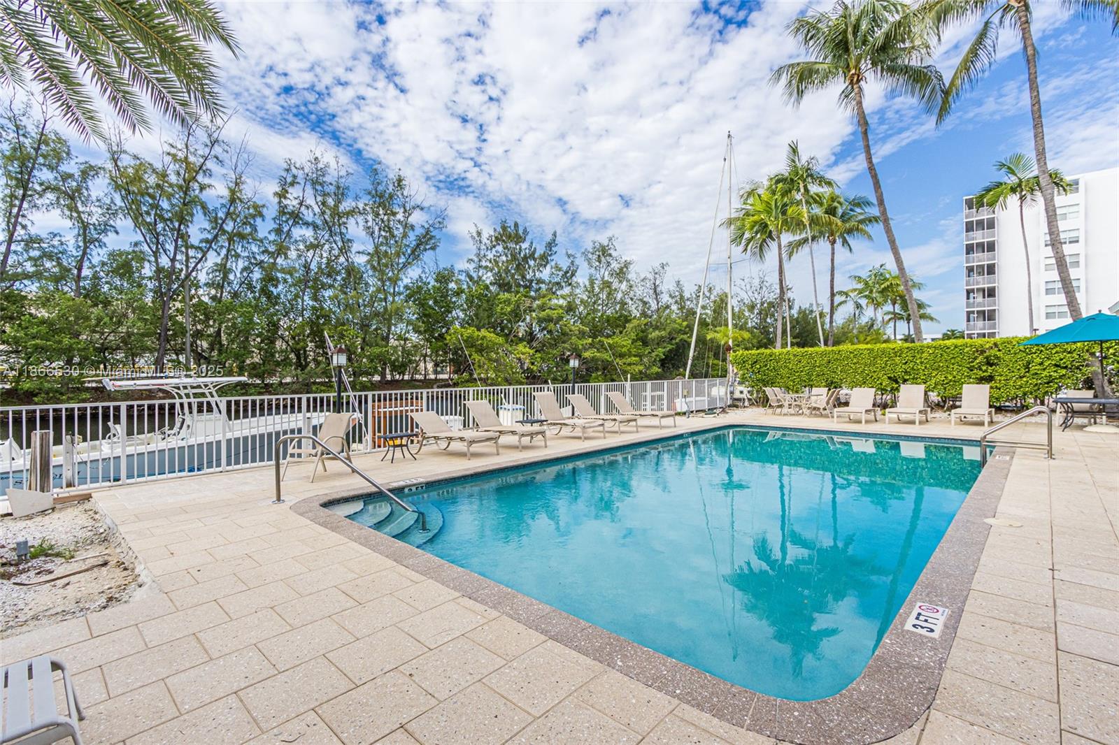 EASTERN SHORES - Residential