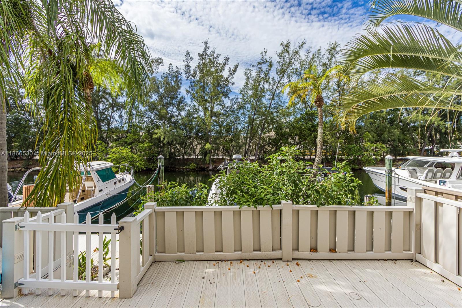 EASTERN SHORES - Residential