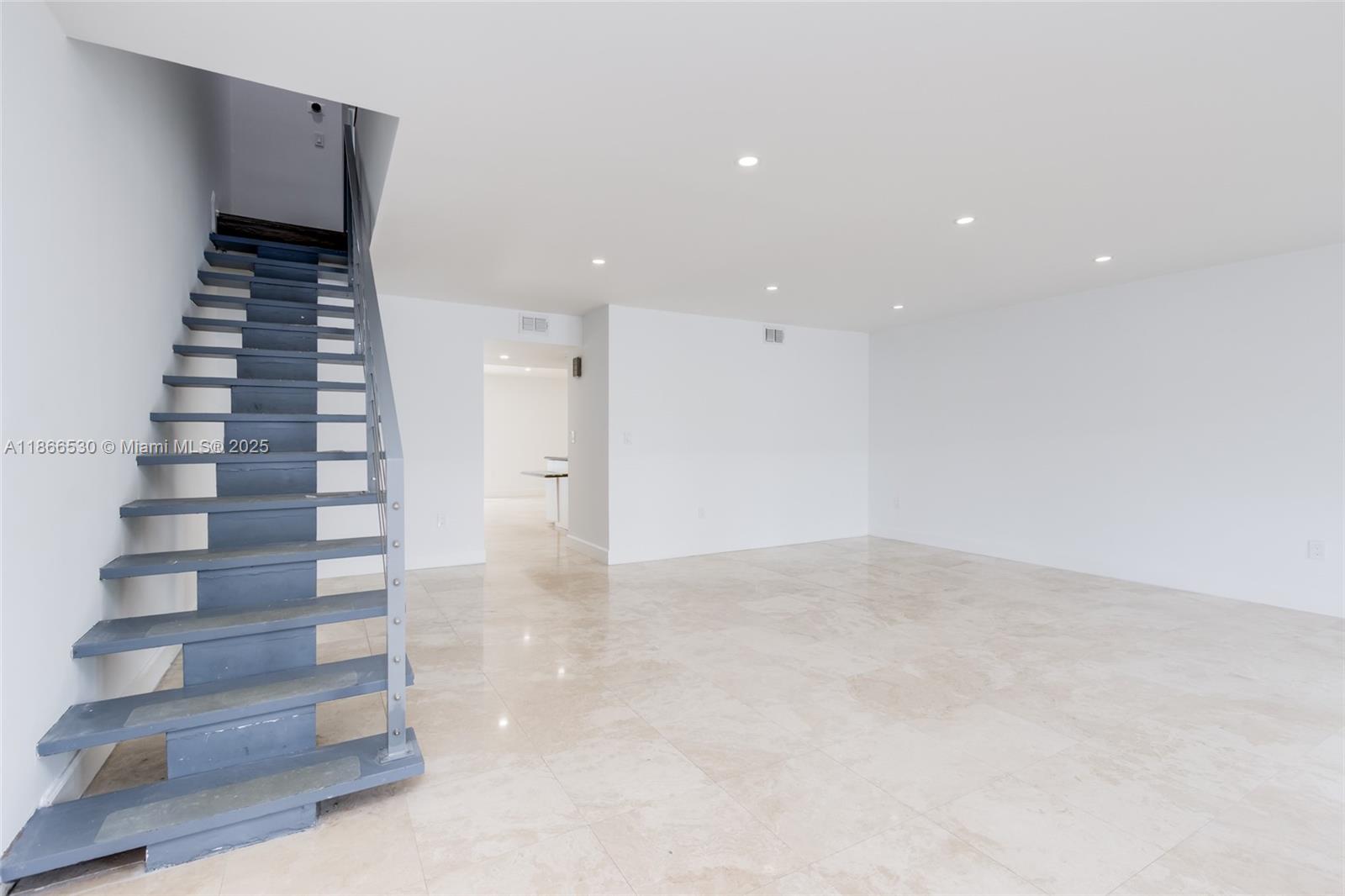 EASTERN SHORES - Residential