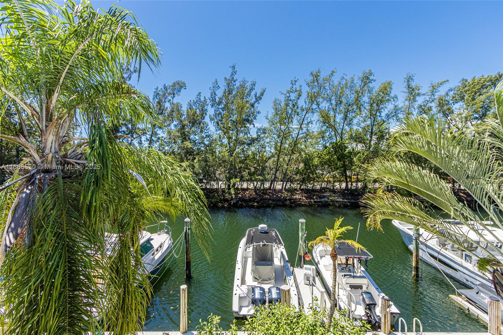 EASTERN SHORES - Residential