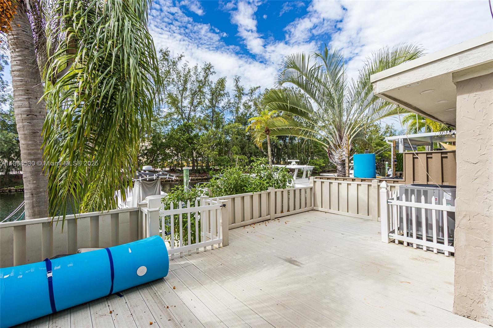 EASTERN SHORES - Residential