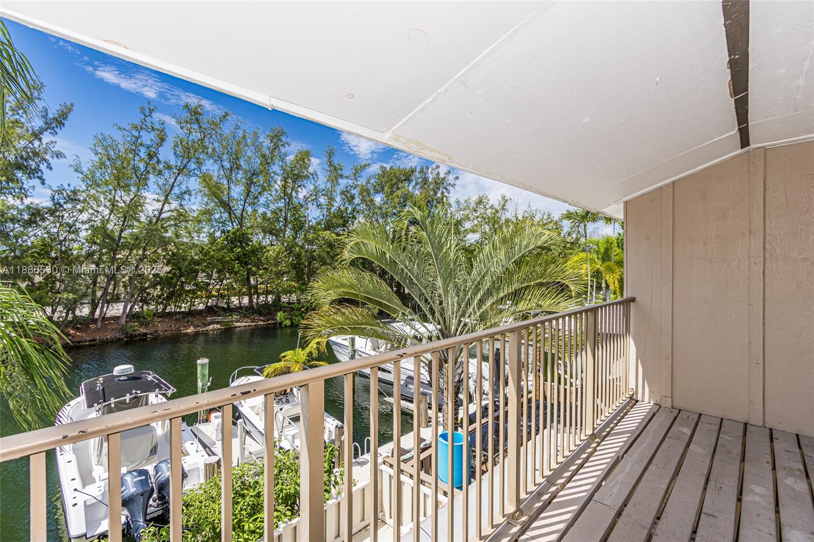 EASTERN SHORES - Residential