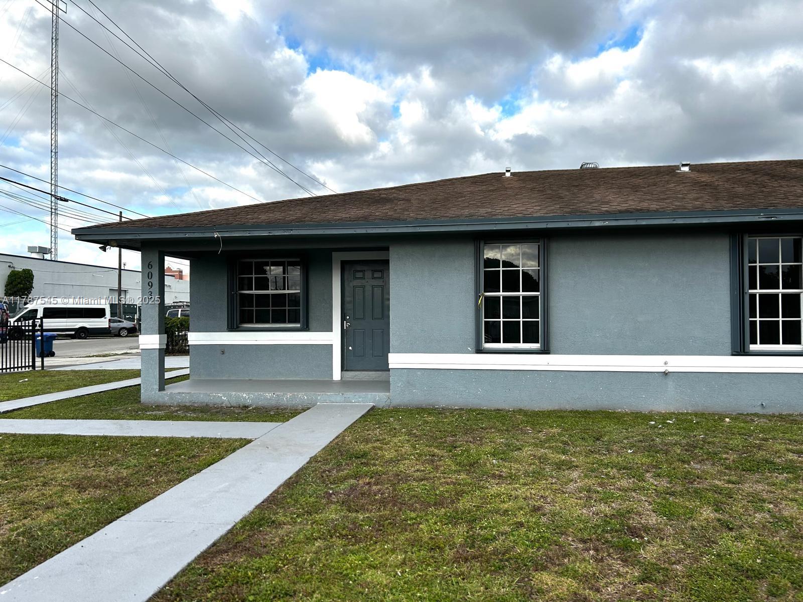 6093 Nw 29th Ave, Miami, Broward County, Florida - 4 Bedrooms  
2 Bathrooms - 