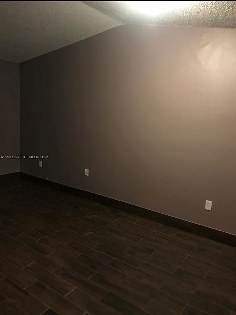 LESLIE ESTATES SEC 5 - Residential