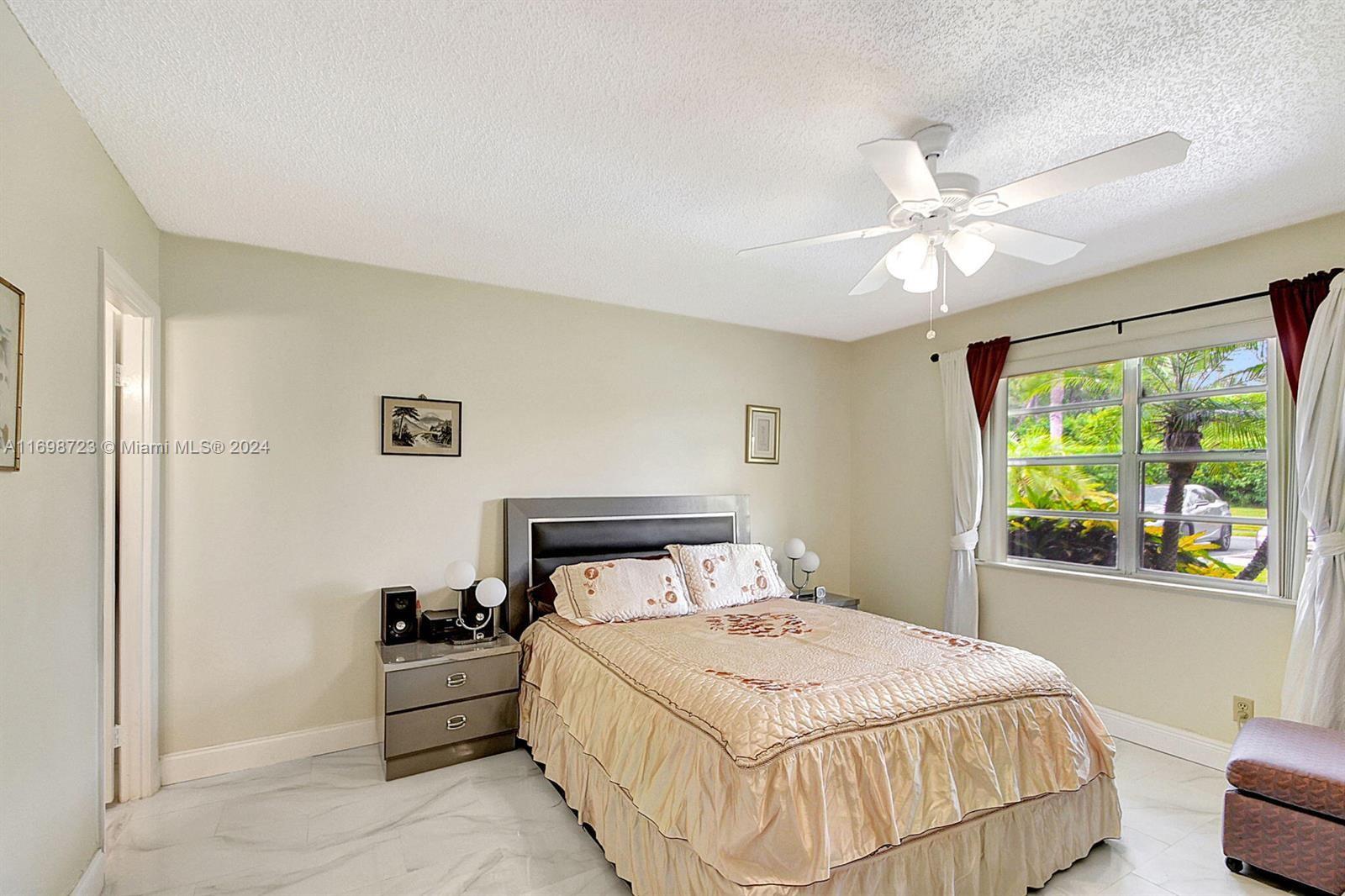 Golden Lakes Village Condo - Residential