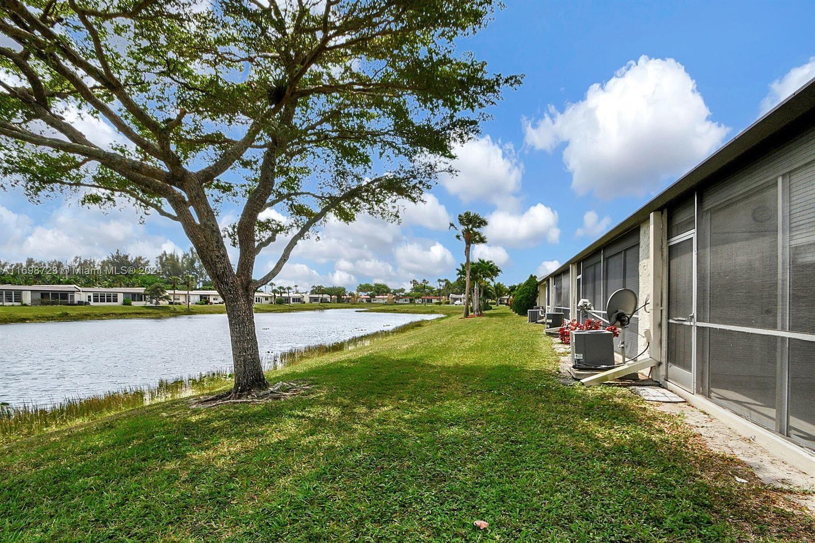 Golden Lakes Village Condo - Residential