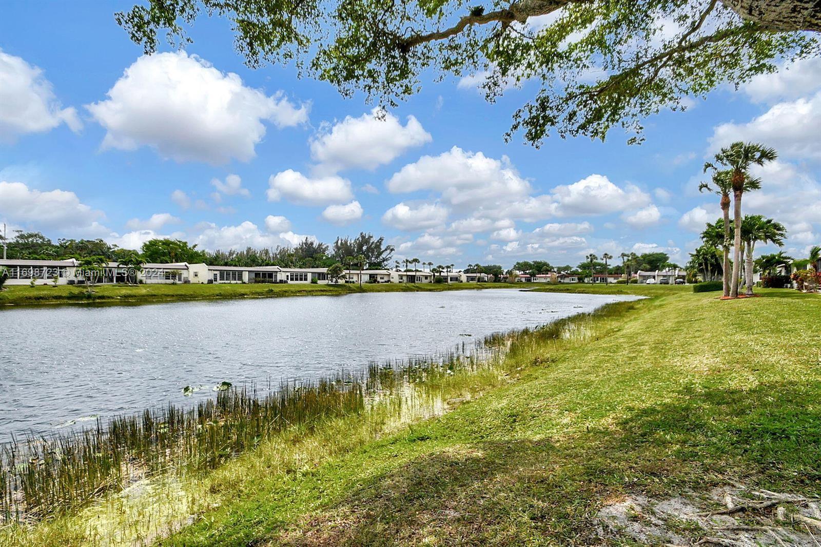 Golden Lakes Village Condo - Residential