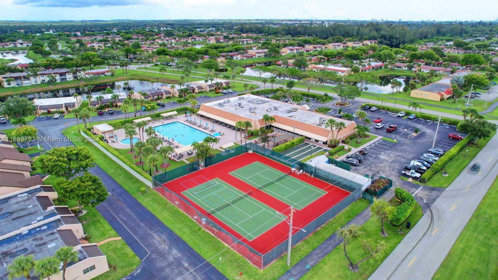 Golden Lakes Village Condo - Residential