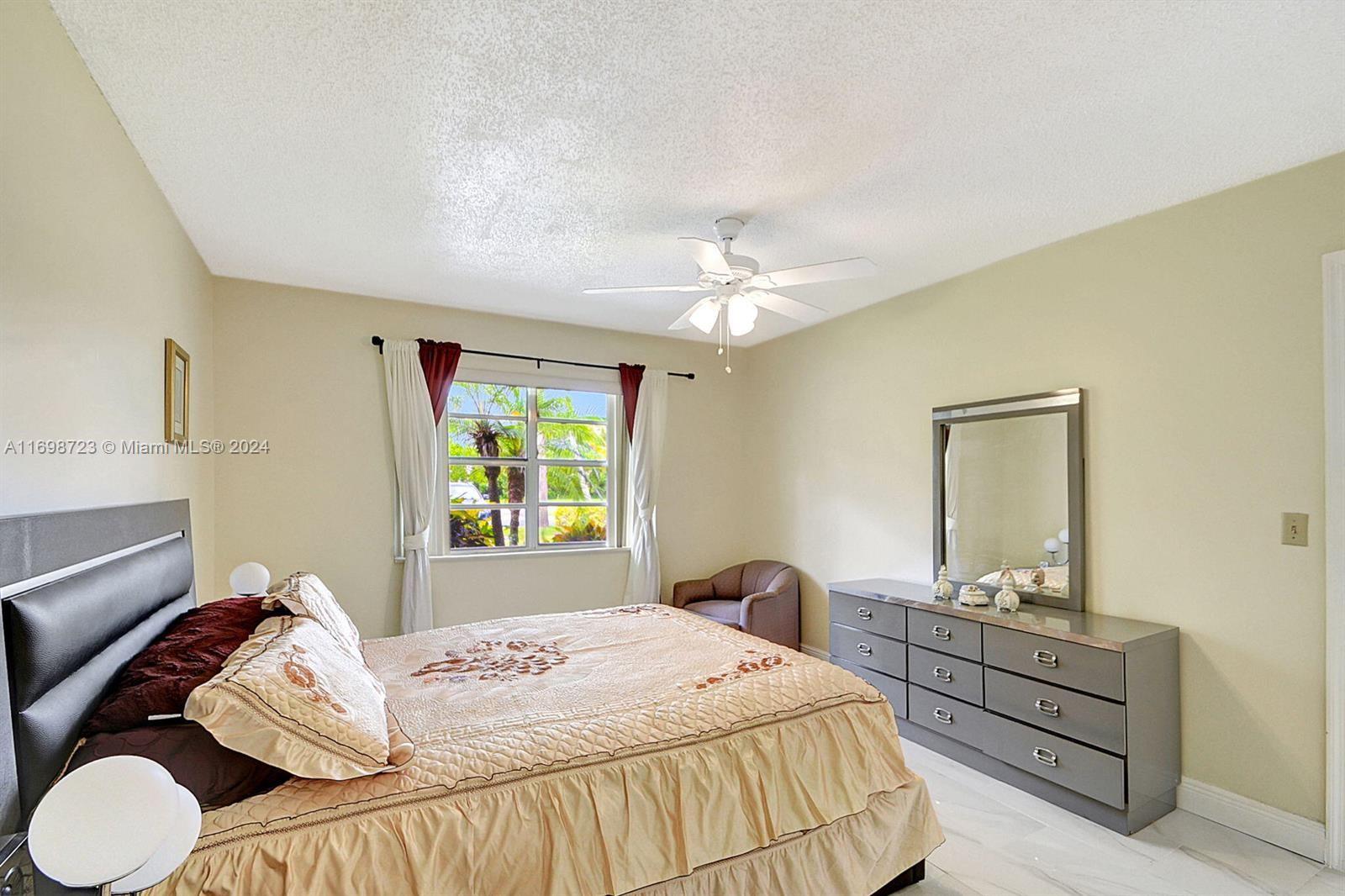 Golden Lakes Village Condo - Residential