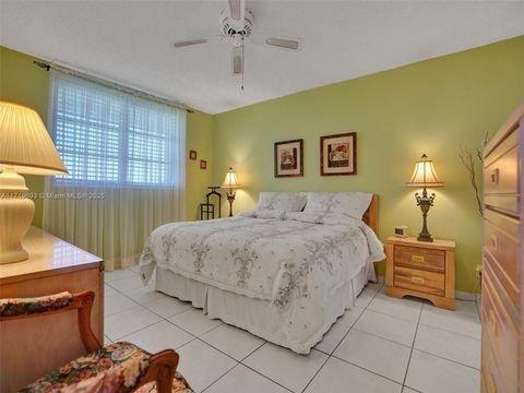 A home in Lauderdale Lakes