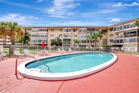 A home in Lauderdale Lakes