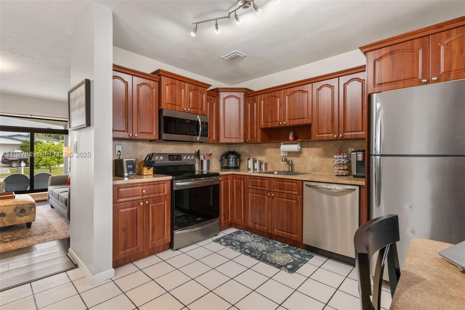 SO MIAMI HEIGHTS ADDN D - Residential