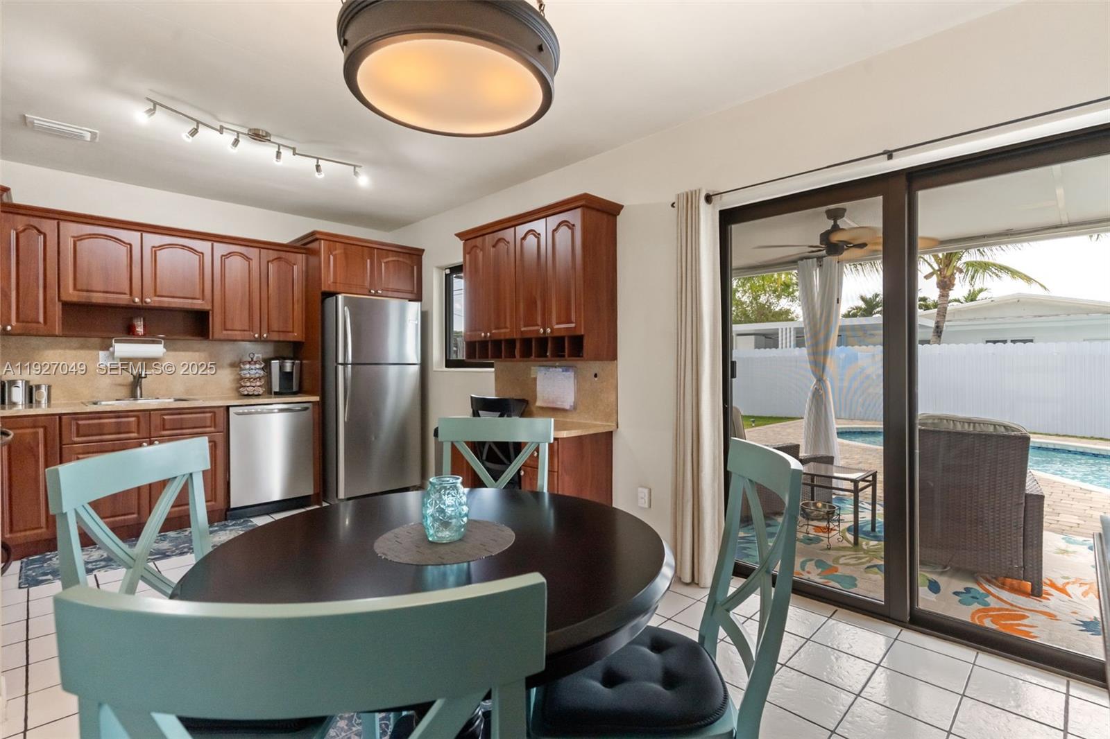 SO MIAMI HEIGHTS ADDN D - Residential