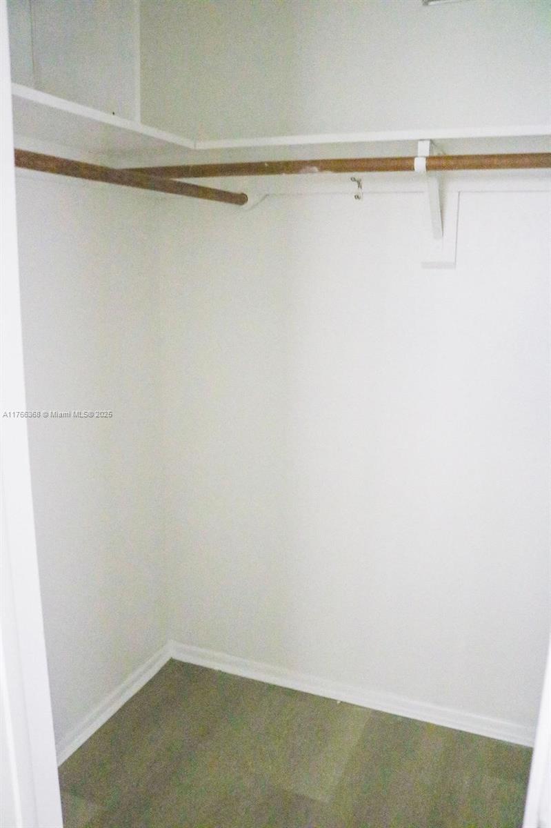 VILLAGE ROYALE CONDO 6 - Residential Lease
