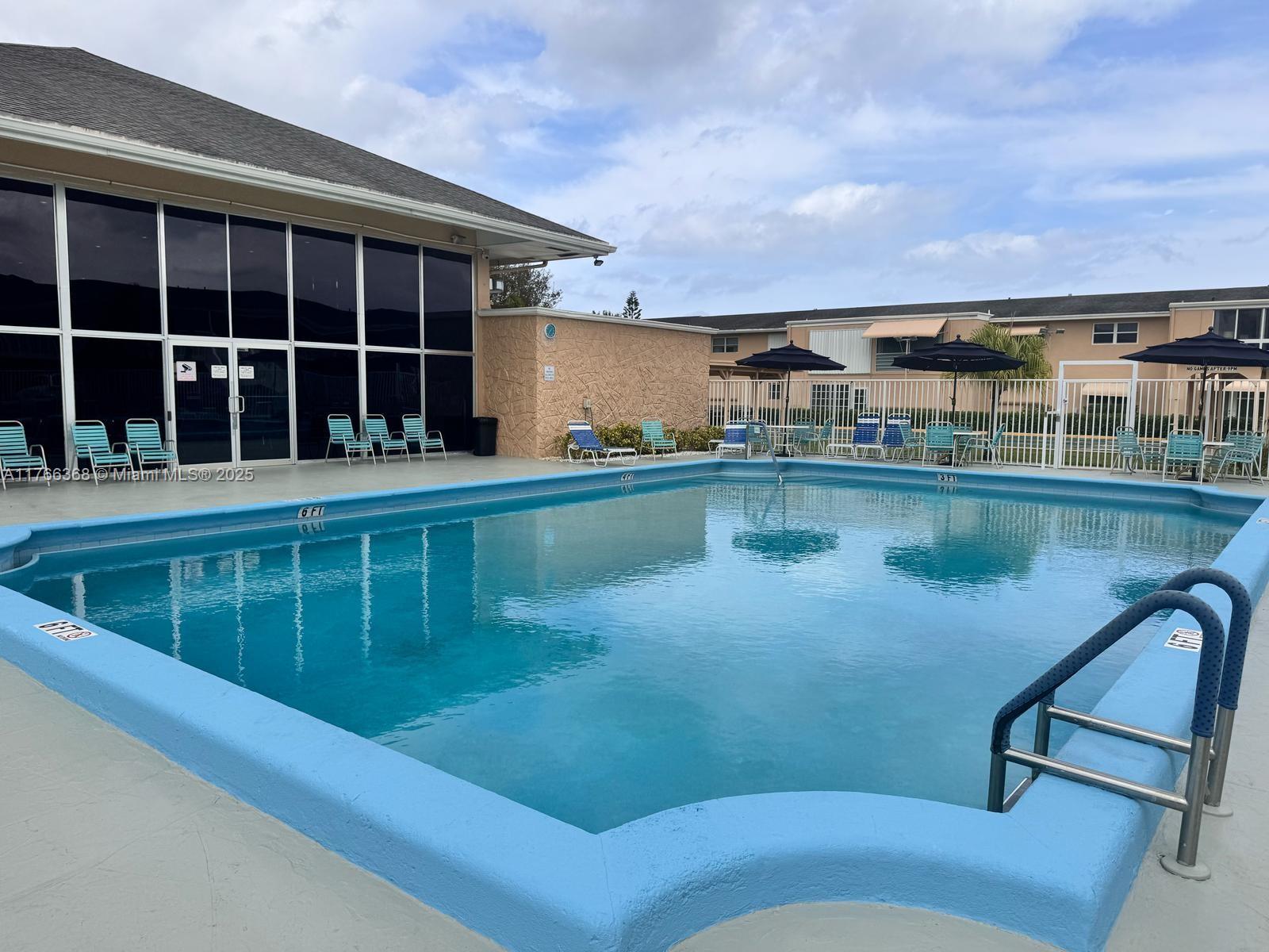 VILLAGE ROYALE CONDO 6 - Residential Lease
