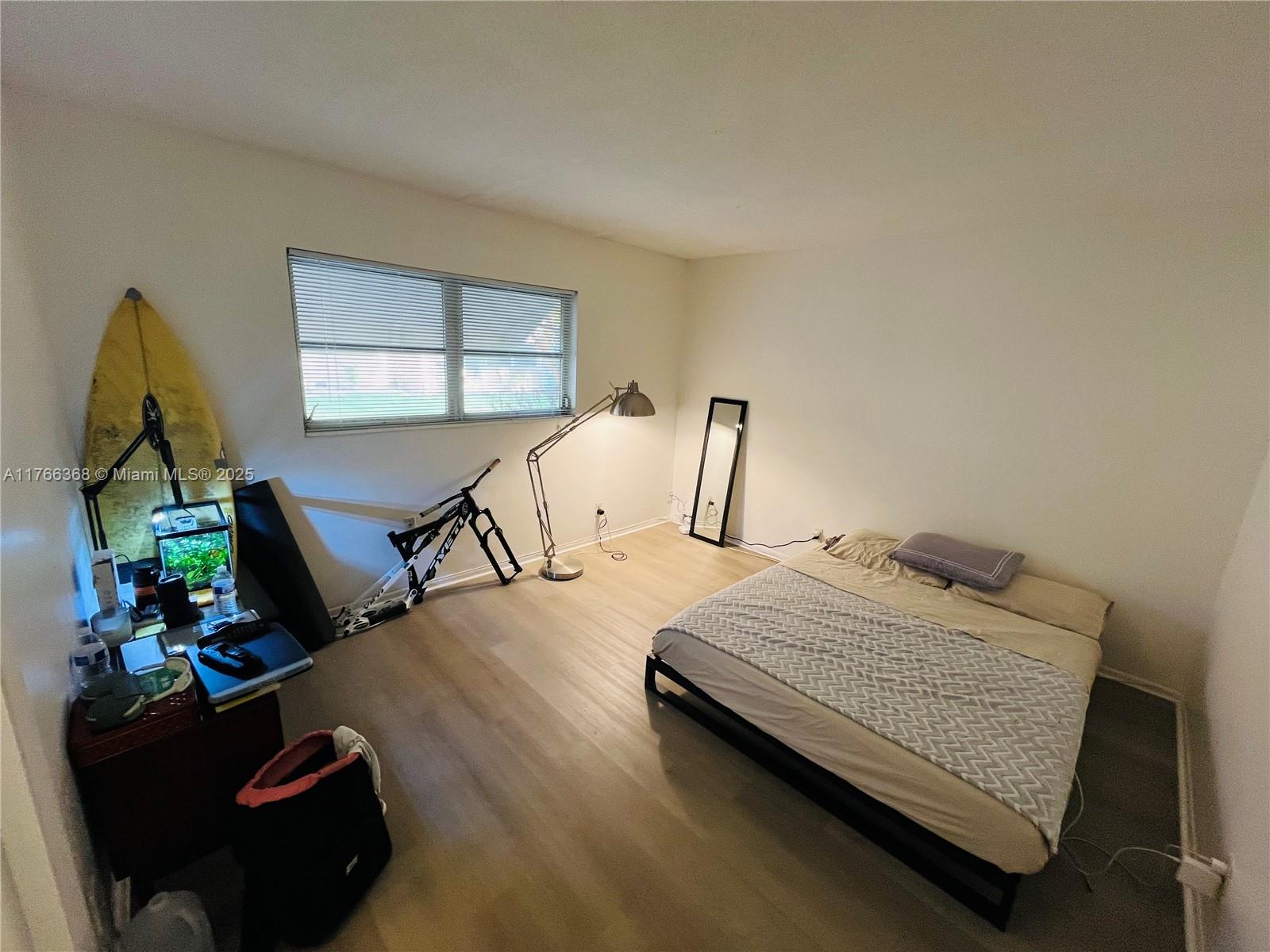 VILLAGE ROYALE CONDO 6 - Residential Lease