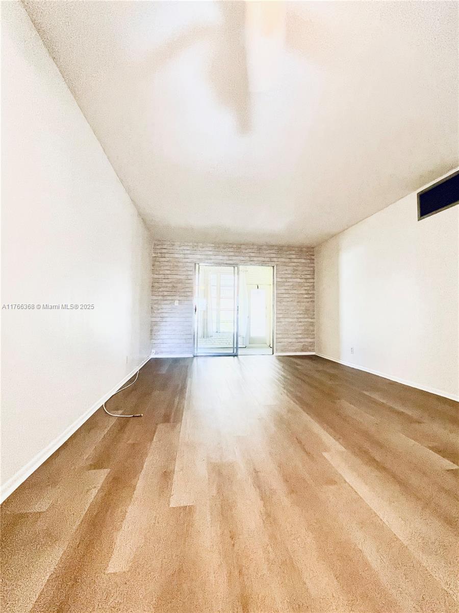 VILLAGE ROYALE CONDO 6 - Residential Lease
