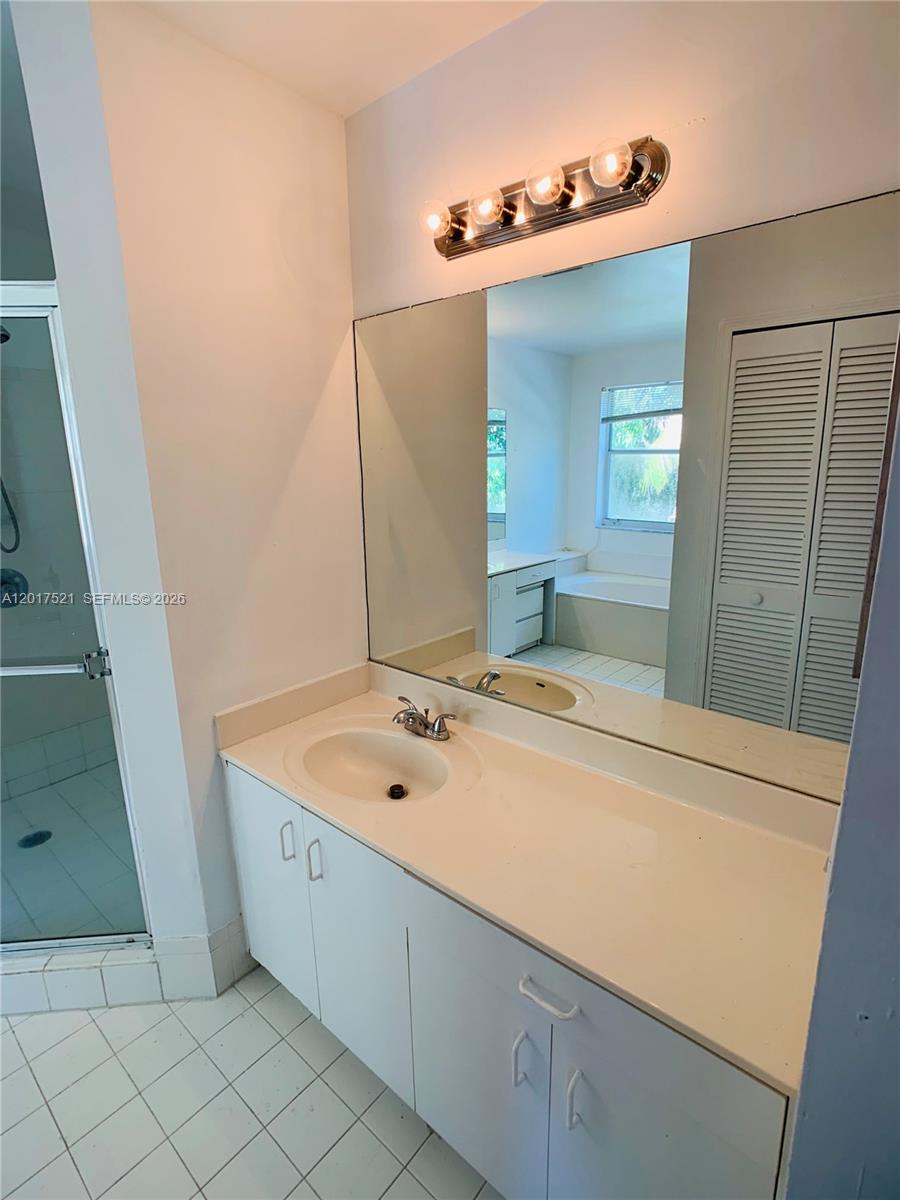 CHAPEL TRAIL II - Residential Lease