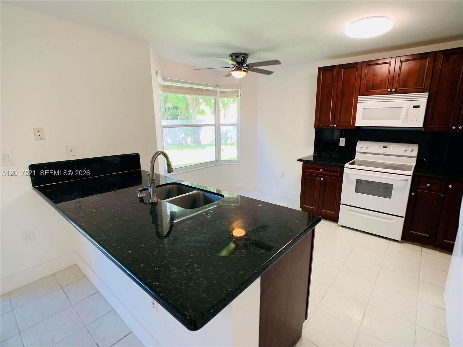 CHAPEL TRAIL II - Residential Lease